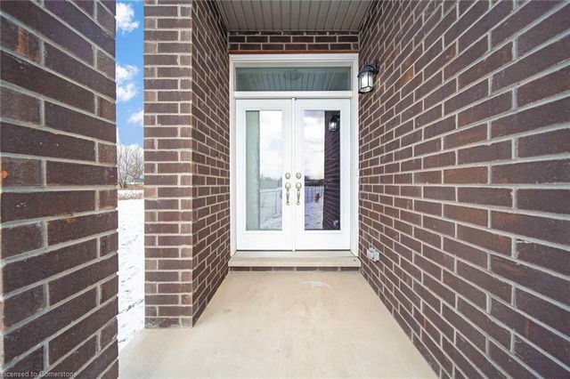 3 Caroline Street