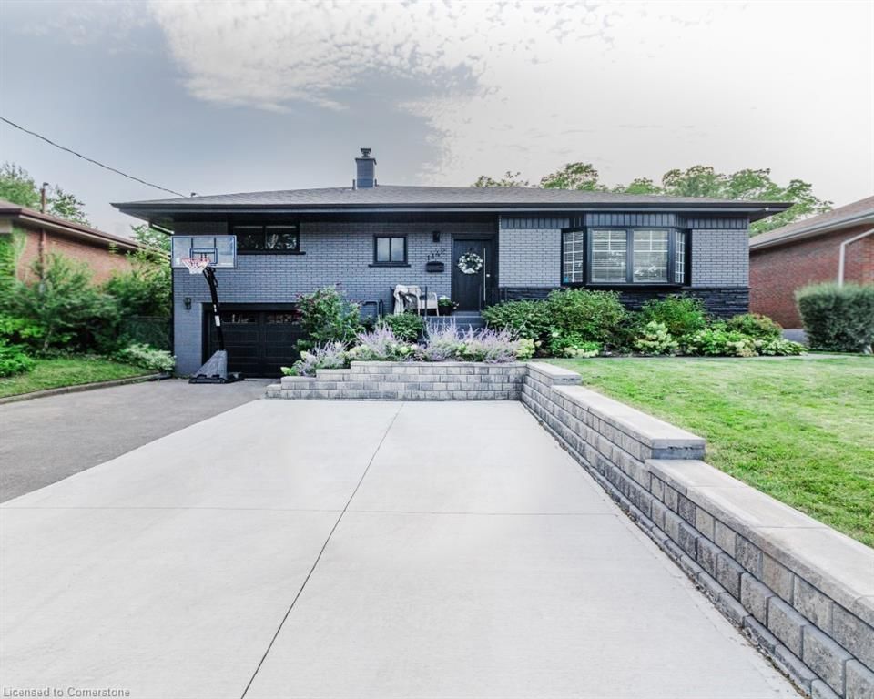 Single Family Residence for sale at 1142 Stanley Drive, Burlington, Mountainside, L7P 2K7 - MLS: 40699163