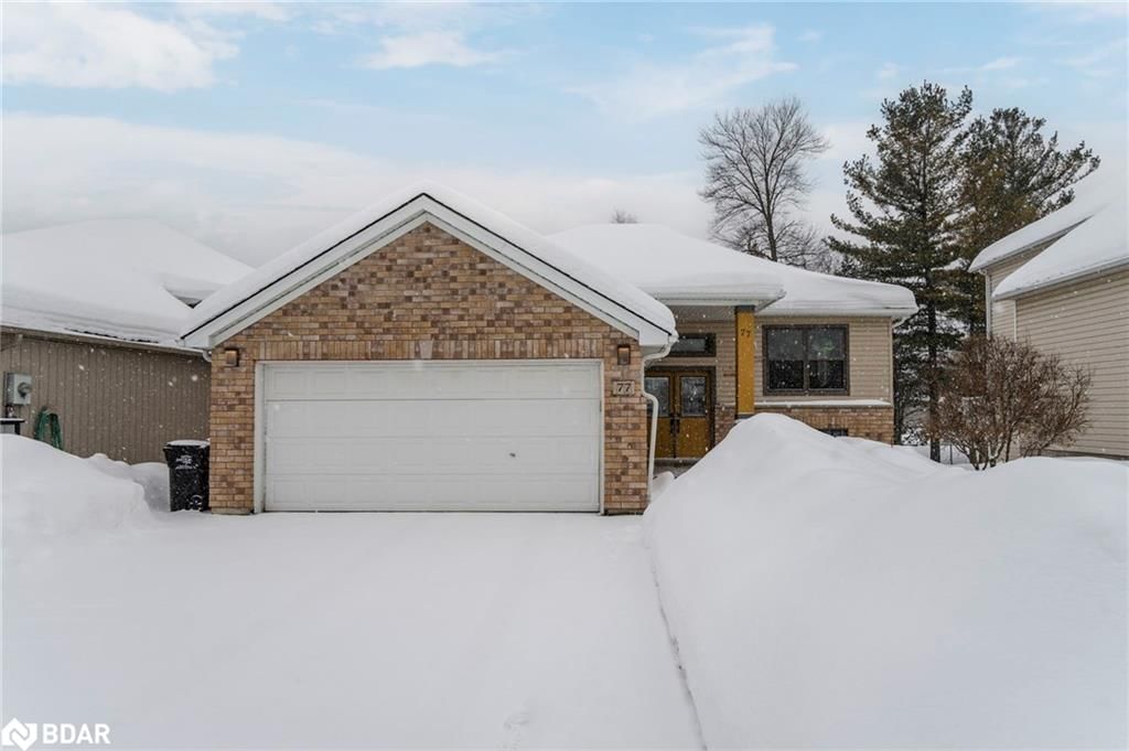 Single Family Residence sold at 77 Armeda Clow Crescent, Angus, Angus, L3W 0H6 - MLS: 40699341