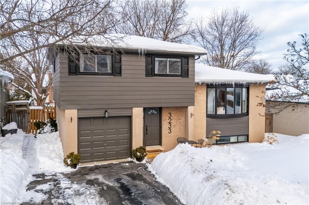 Single Family Residence for sale at 3233 Lansdown Drive, Burlington, Palmer, L7M 1K1 - MLS: 40699446