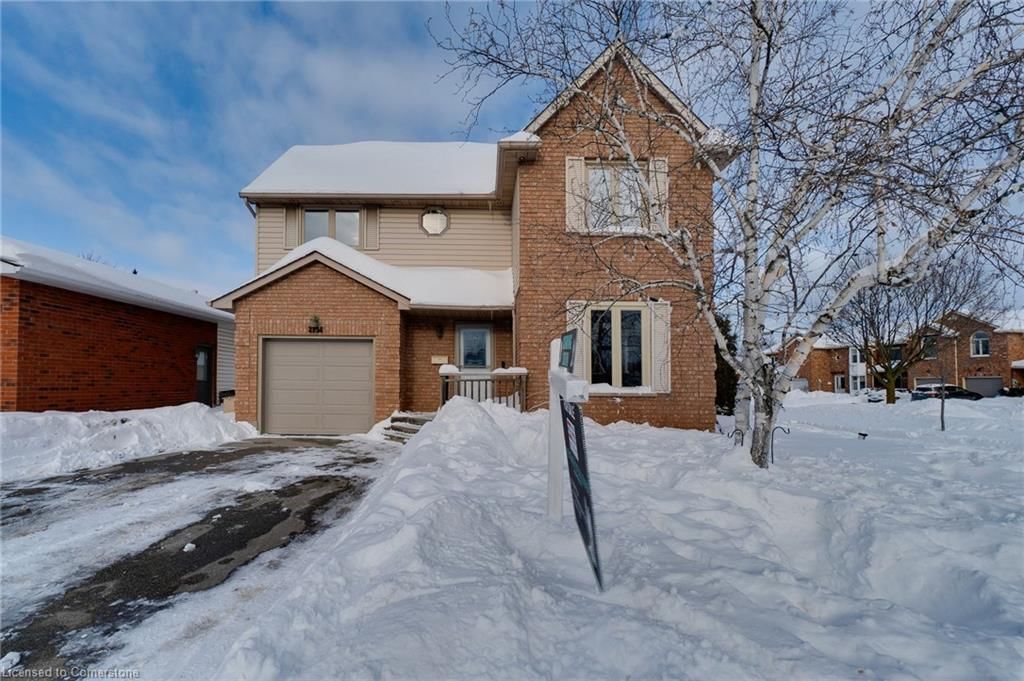 Single Family Residence for sale at 2154 Salma Crescent, Burlington, Headon Forest, L7M 3S7 - MLS: 40699454