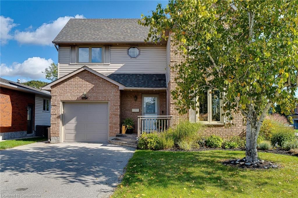 Single Family Residence for sale at 2154 Salma Crescent, Burlington, Headon Forest, L7M 3S7 - MLS: 40699454