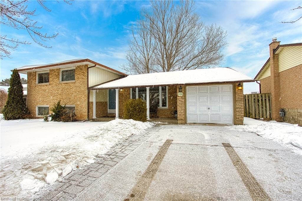 Single Family Residence for sale at 5038 Hartwood Avenue, Beamsville, Lincoln Lake, L3J 0A3 - MLS: 40699586