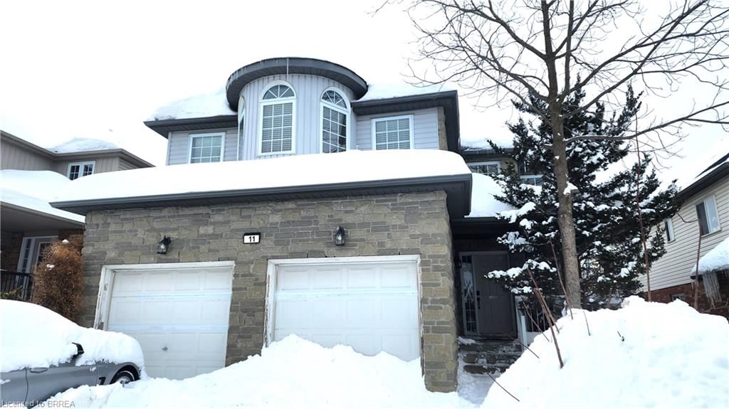 Single Family Residence sold at 11 Apple Ridge Drive, Kitchener, Pioneer Park/Doon/Wyldwoods, N2P 2S2 - MLS: 40699624