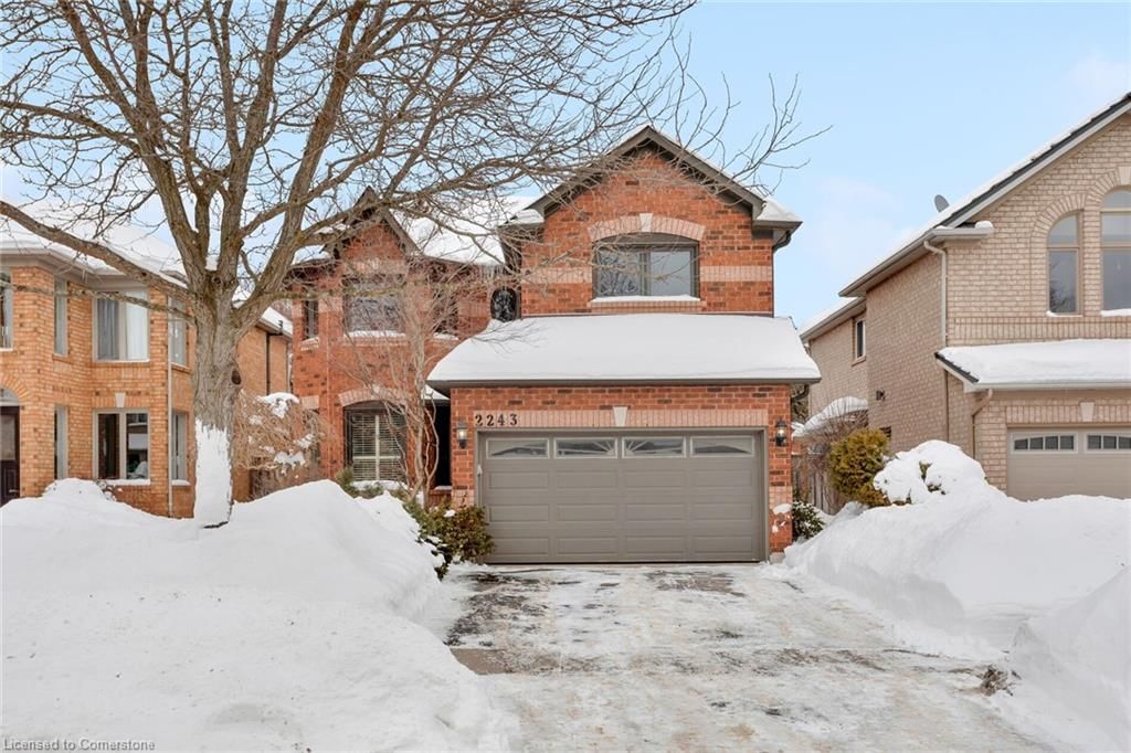 Single Family Residence for sale at 2243 Vista Oak Road, Oakville, WT West Oak Trails, L6M 3L8 - MLS: 40699720