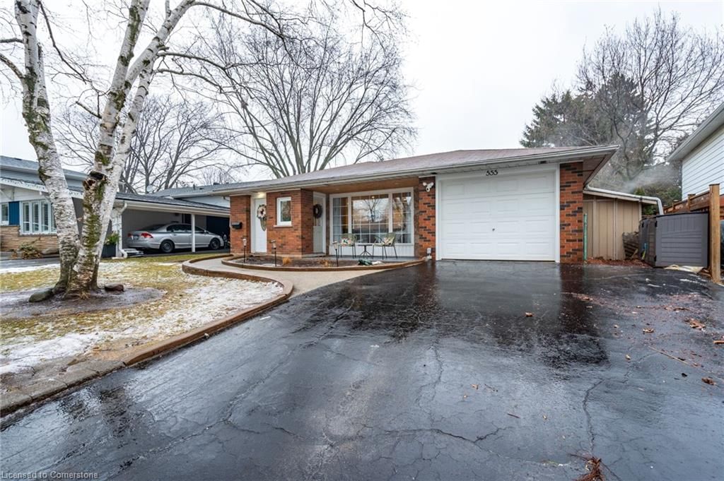 Single Family Residence for sale at 555 Elwood Road, Burlington, Dynes, L7N 3C6 - MLS: 40699727