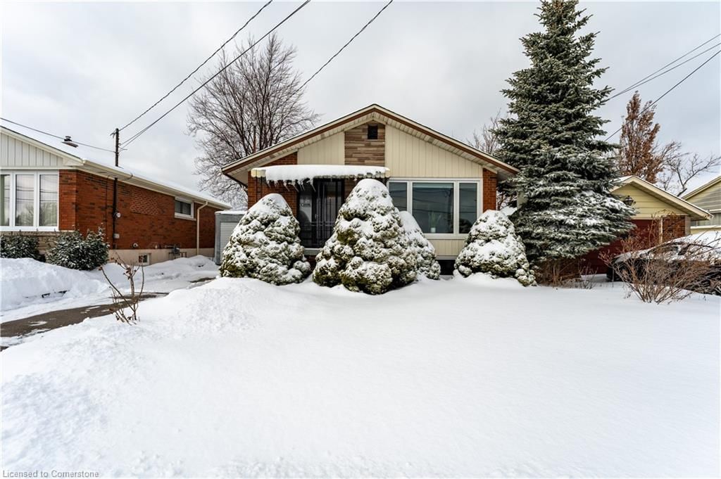 Single Family Residence for sale at 774 Upper Sherman Avenue, Hamilton, Burkhome, L8V 3M8 - MLS: 40699894