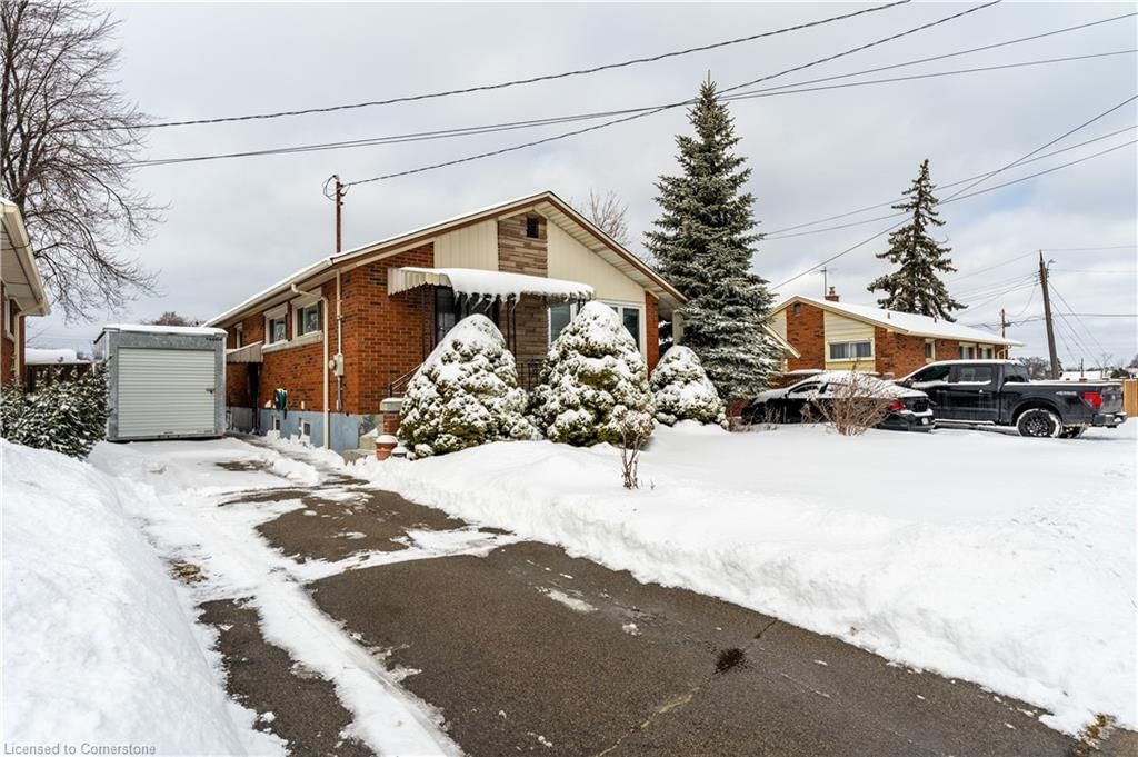 Single Family Residence for sale at 774 Upper Sherman Avenue, Hamilton, Burkhome, L8V 3M8 - MLS: 40699894