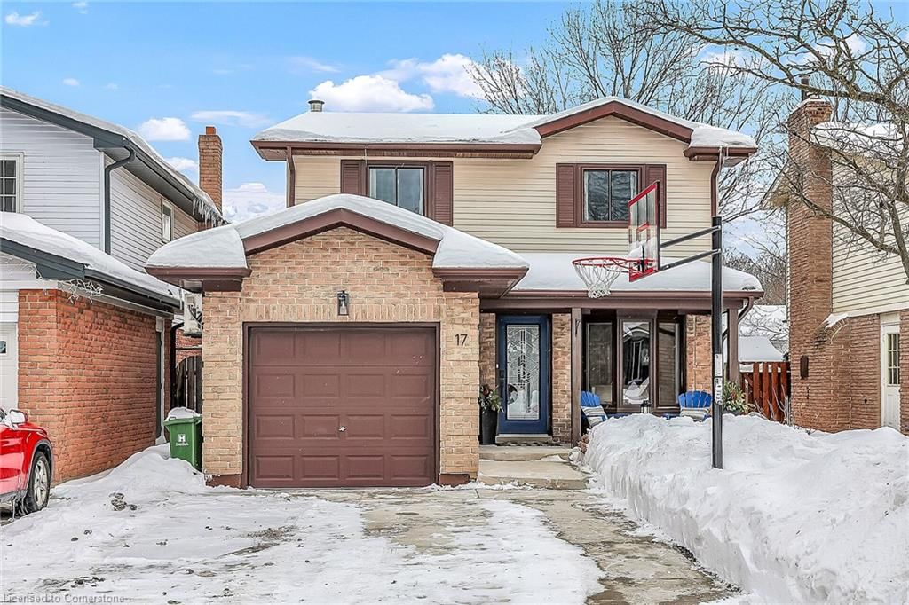 Single Family Residence for sale at 17 Parkway Place, Dundas, Coote, L9H 6K3 - MLS: 40699911