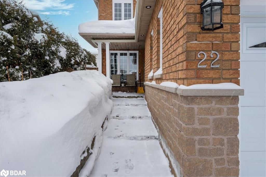 Single Family Residence for sale at 22 Hemlock Court, Barrie, Holly, L4N 9N5 - MLS: 40699922