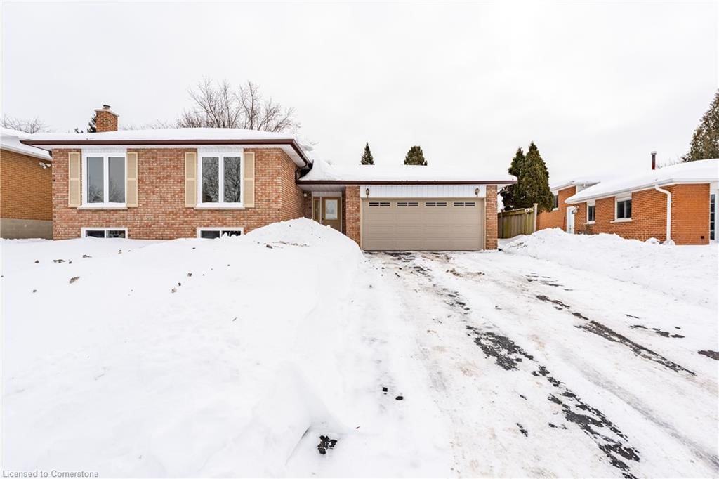 Single Family Residence sold at 12 Ashdale Court, Waterdown, Waterdown East, L0R 2H3 - MLS: 40700037