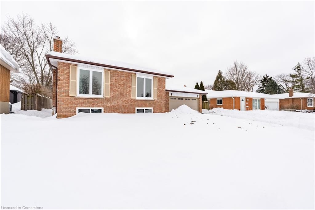 Single Family Residence sold at 12 Ashdale Court, Waterdown, Waterdown East, L0R 2H3 - MLS: 40700037