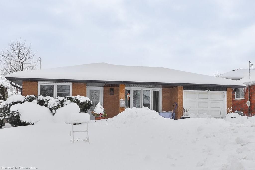 Single Family Residence for sale at 610 Mohawk Road, Hamilton, Lawfield, L8V 2J7 - MLS: 40700038