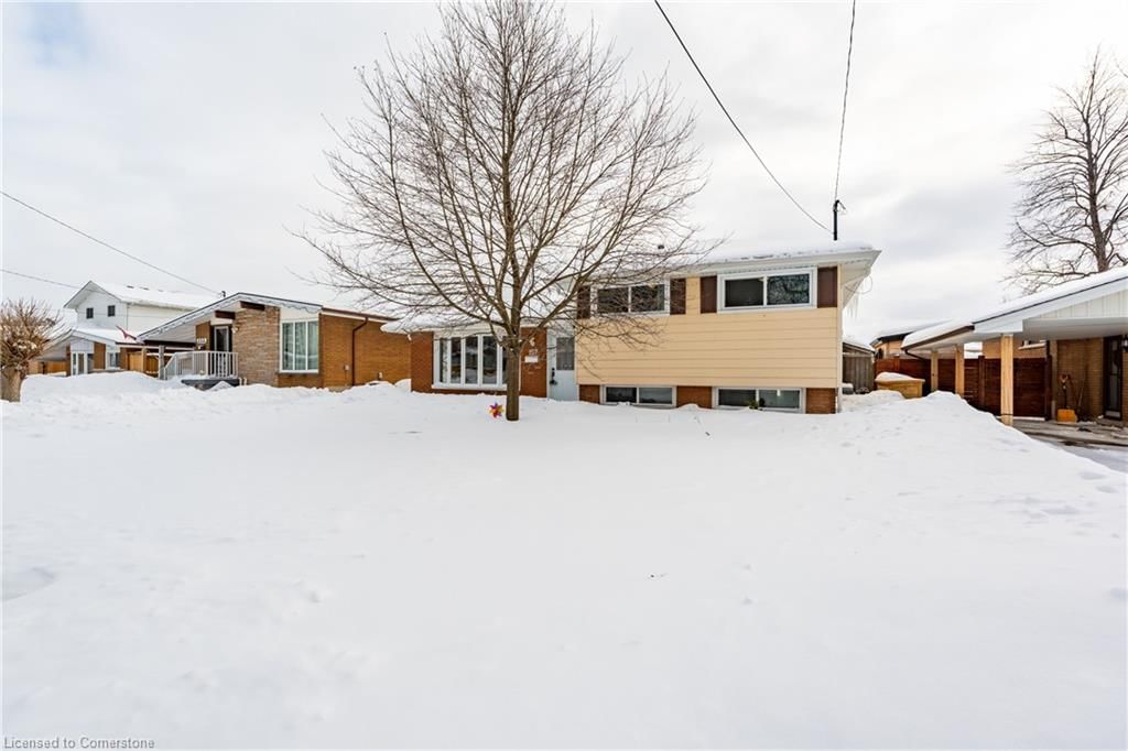 Single Family Residence for sale at 157 Fielding Crescent, Hamilton, Lawfield, L8V 2P7 - MLS: 40700445