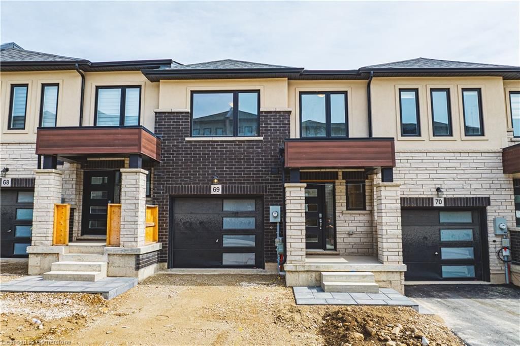 Row/Townhouse for sale at 69-155 Equestrian Way, Cambridge, Briardean/River Flats/Beaverdale, N3E 0E8 - MLS: 40700452