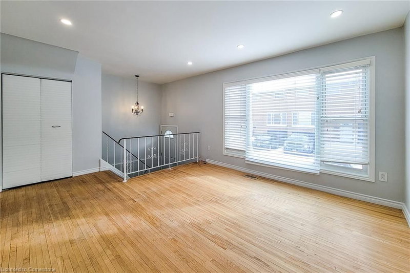 11 - 161 Berkindale Drive
