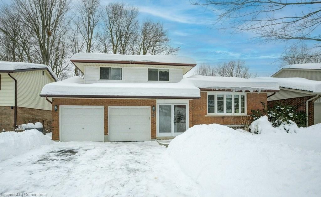 Single Family Residence for sale at 572 Canewood Crescent, Waterloo, Lakeshore/Parkdale, N2L 5P6 - MLS: 40700748