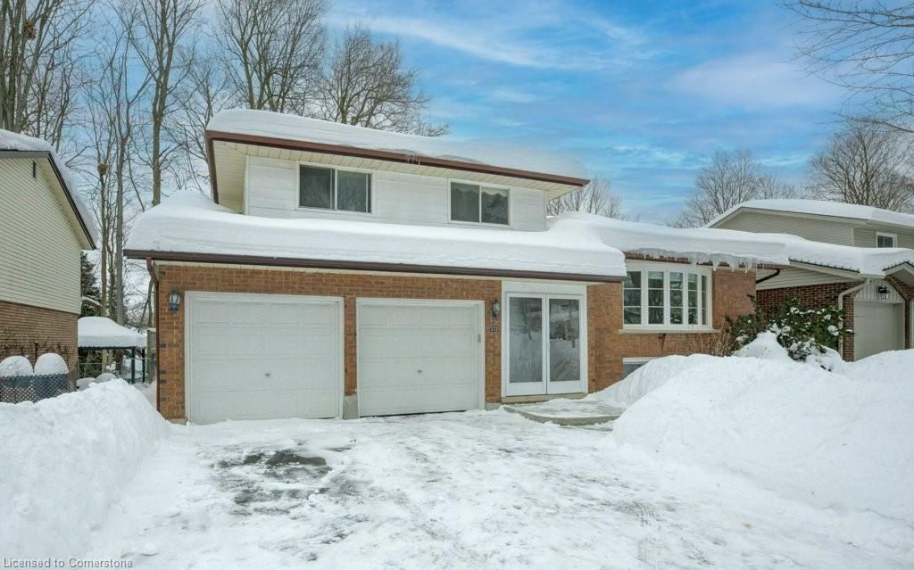 Single Family Residence for sale at 572 Canewood Crescent, Waterloo, Lakeshore/Parkdale, N2L 5P6 - MLS: 40700748