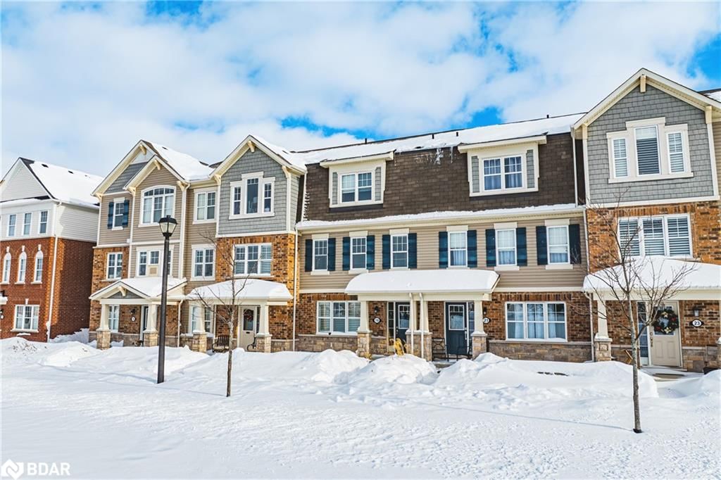 Row/Townhouse sold at 19 Tight Court, Milton, WI Willmott, L9T 8S2 - MLS: 40700834