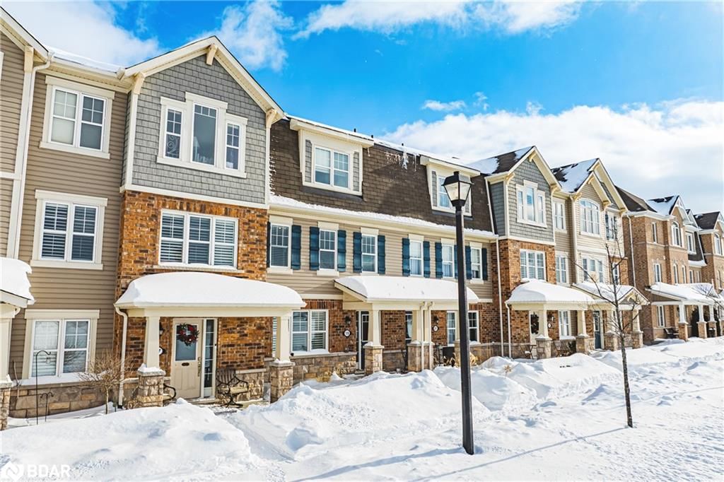 Row/Townhouse sold at 19 Tight Court, Milton, WI Willmott, L9T 8S2 - MLS: 40700834