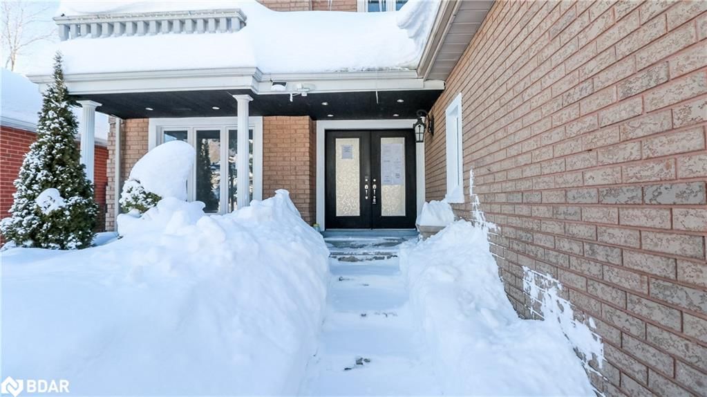 Single Family Residence for sale at 104 Brown Street, Barrie, Holly, L4N 7V6 - MLS: 40700923