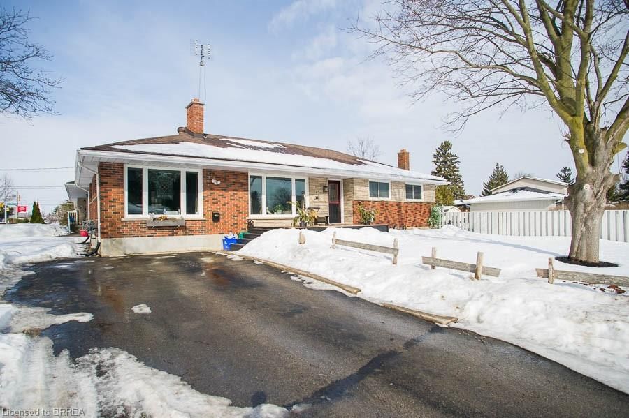 Single Family Residence for sale at 3 Joysey Street, Brantford, Grand Woodlands, N3R 2R7 - MLS: 40701045