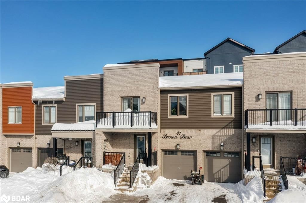 Single Family Residence for sale at 41 Brown Bear Street, Barrie, East, L9J 0H7 - MLS: 40701206