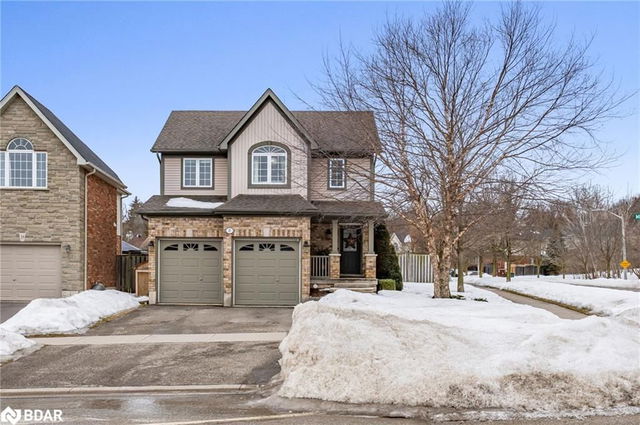27 Meadowglen Boulevard