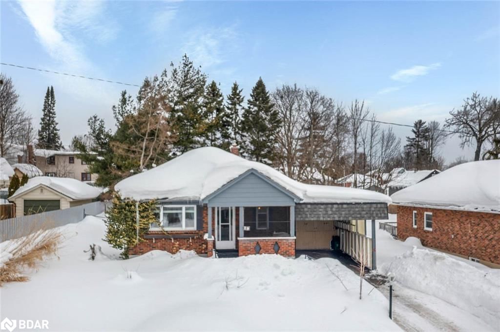 Single Family Residence for sale at 29 Argyle Avenue, Orillia, West Ward, L3V 2V5 - MLS: 40701478