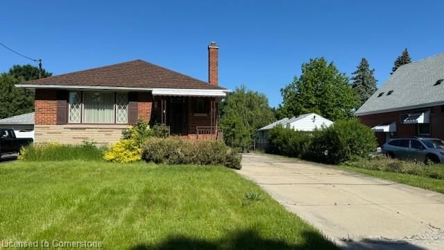 Single Family Residence for sale at 42 Gailmont Drive, Hamilton, Greenford, L8K 4B3 - MLS: 40701550