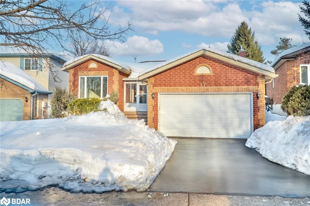 Single Family Residence for sale at 17 Mayfair Drive, Barrie, Ardagh, L4N 6Y7 - MLS: 40701627