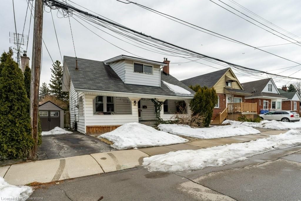 Single Family Residence for sale at 45 East 13th Street, Hamilton, Inch Park, L9A 3Z2 - MLS: 40701635