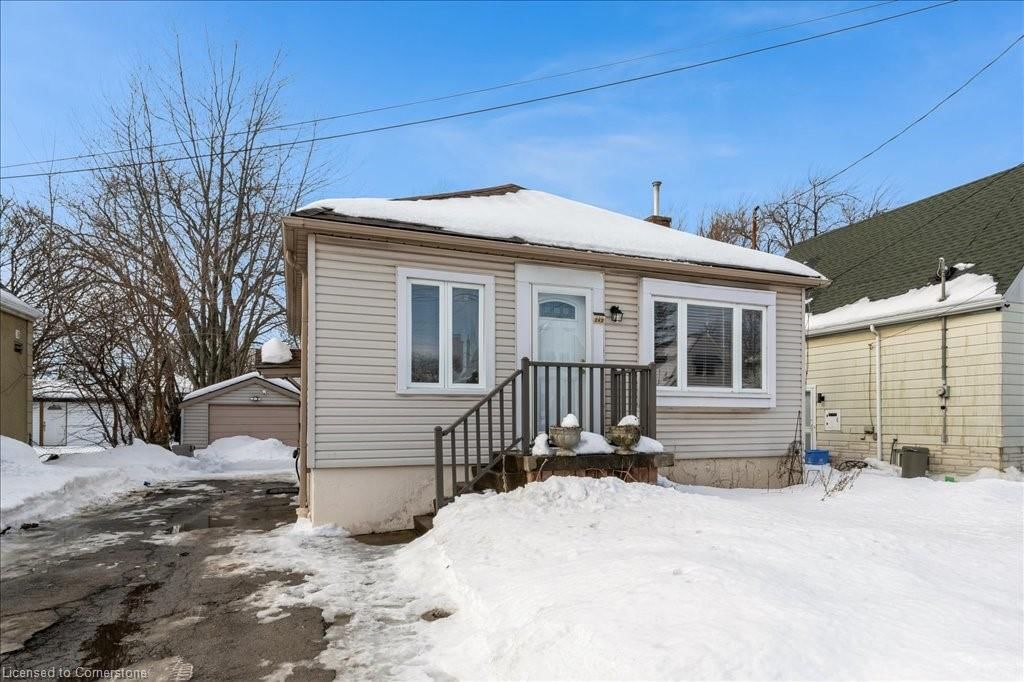 Single Family Residence for sale at 242 East 27th Street, Hamilton, Eastmount, L8V 3G4 - MLS: 40701902