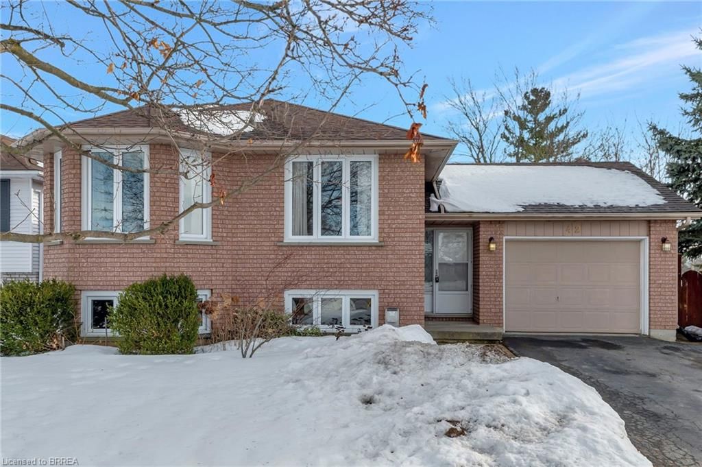 Single Family Residence sold at 42 Windsor Drive, St. George, St. George, N0E 1N0 - MLS: 40702009