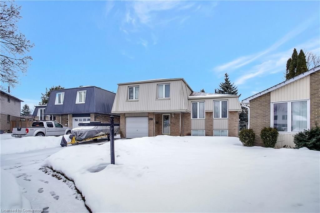 Single Family Residence for sale at 22 Dolman Court, Cambridge, Westview, N1S 4G4 - MLS: 40702296