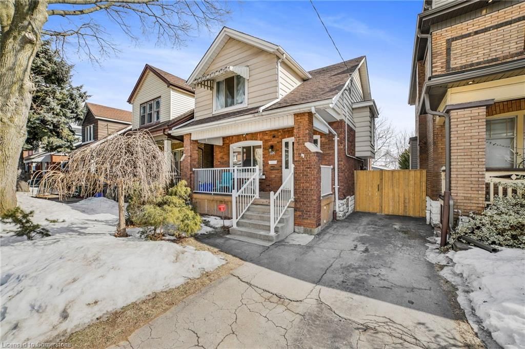 Single Family Residence for sale at 102 Balmoral Avenue, Hamilton, Crown Point, L8L 7R6 - MLS: 40702498