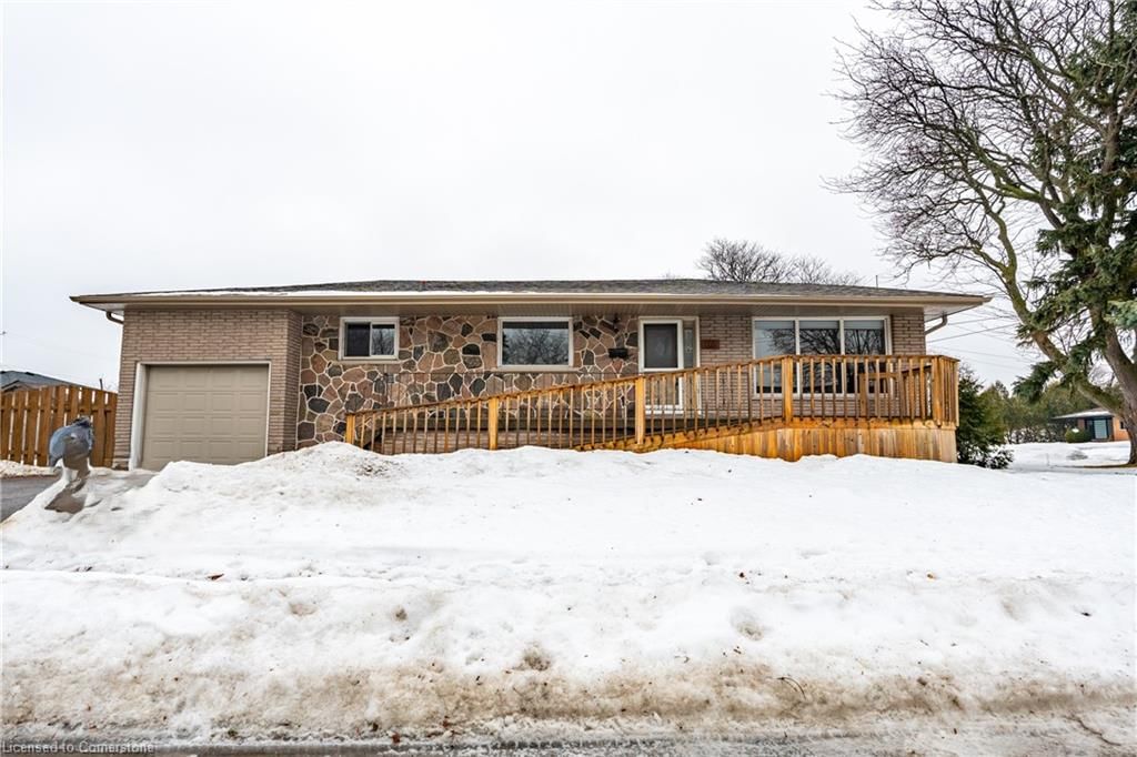 Single Family Residence for sale at 16 Gatineau Drive, Hamilton, Lisgar, L8T 2W4 - MLS: 40702718