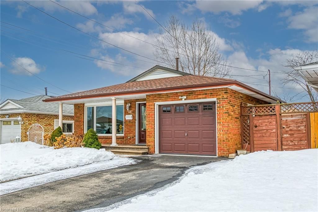 Single Family Residence for sale at 58 Quaker Crescent, Hamilton, Quinndale, L8W 1H5 - MLS: 40702926