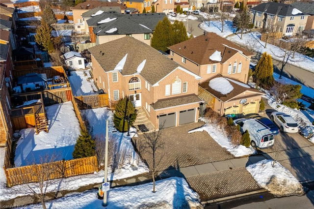 5587 Whimbrel Road