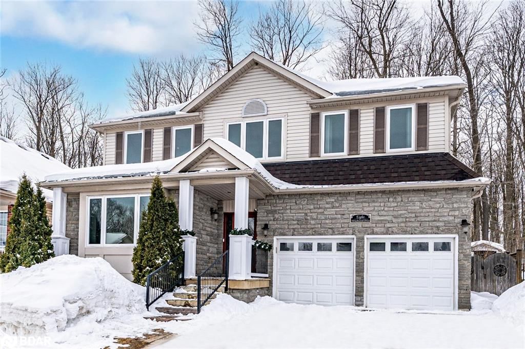 Single Family Residence for sale at 8 Thrushwood Drive, Barrie, Holly, L4N 0Z1 - MLS: 40703018