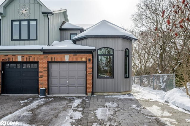 1670 Woodgate Trail