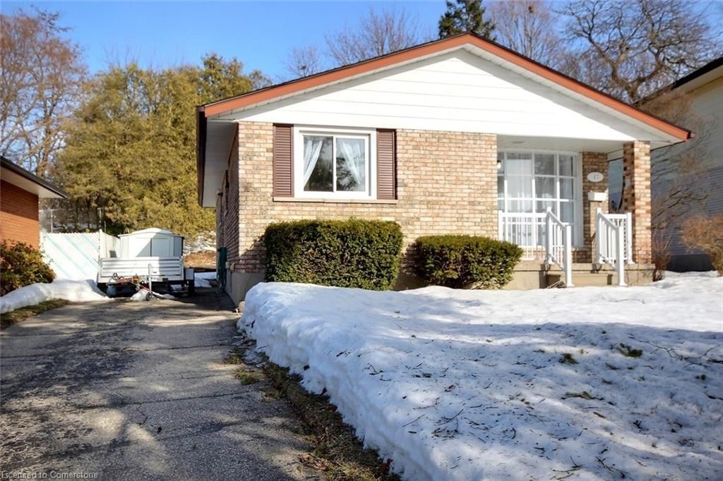 Single Family Residence for sale at 47 Tutton Place, Cambridge, Churchill Park/Moffatt Creek, N1R 4S7 - MLS: 40703287