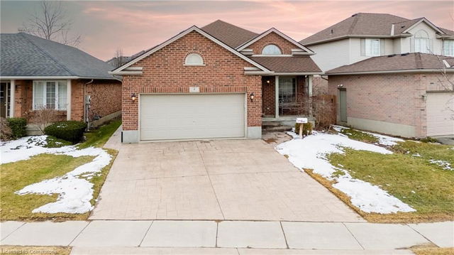 4 Hickory Lane