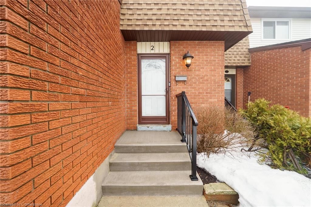 Row/Townhouse for sale at 2-899 Stone Church Road, Hamilton, Quinndale, L8W 1B2 - MLS: 40703836