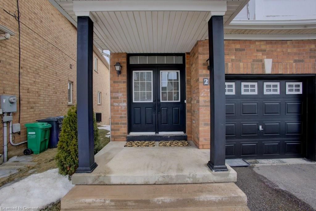 Single Family Residence for sale at 27 Portrush Trail, Peel, Credit Valley, L6X 0R2 - MLS: 40704578