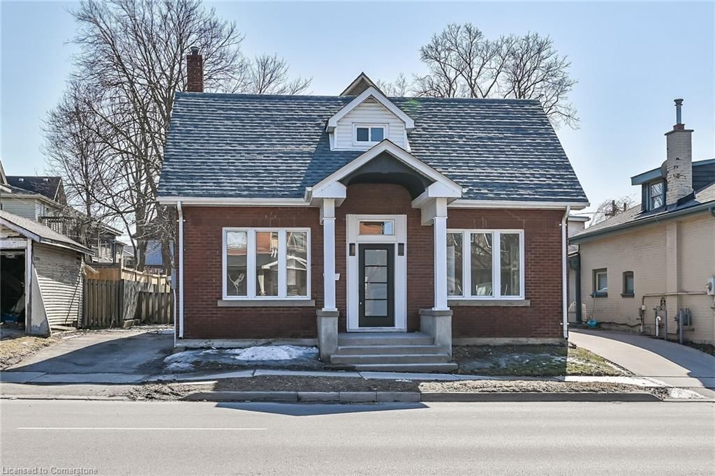 Single Family Residence for sale at 241 Dalhousie Street, Brantford, East Ward, N3S 3V1 - MLS: 40704813