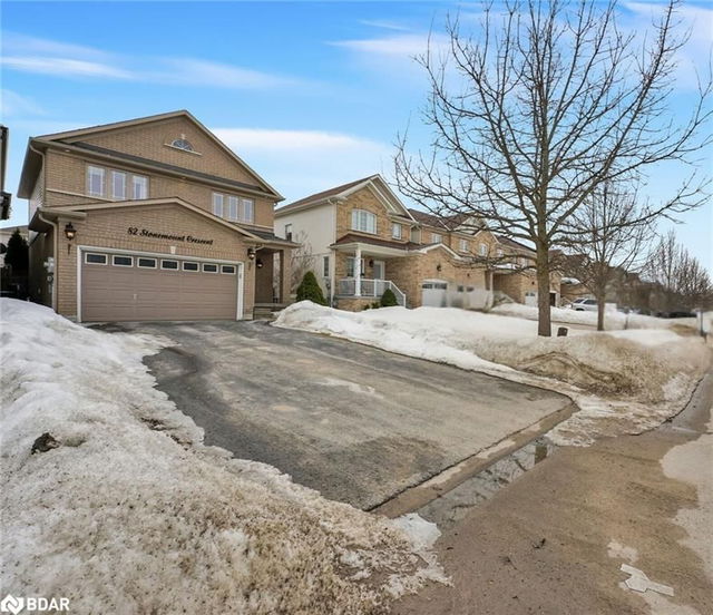 82 Stonemount Crescent