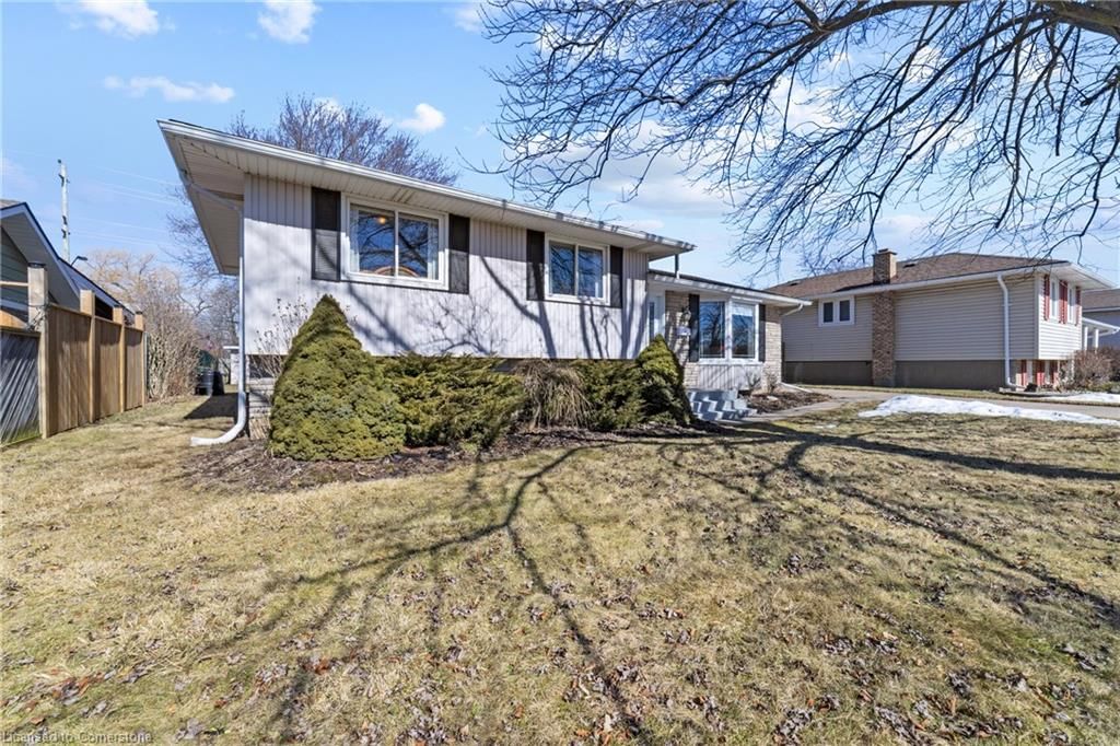 Single Family Residence for sale at 46 Preston Place, Welland, N. Welland, L3C 3K3 - MLS: 40705003