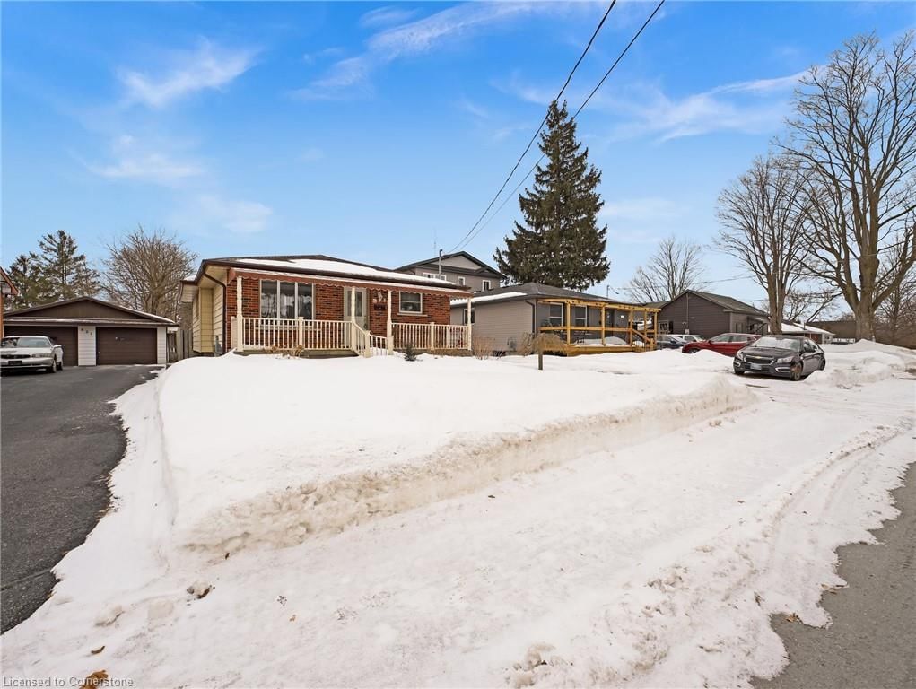 Single Family Residence for sale at 816 Anne Street, Woodstock, South, N4S 2E7 - MLS: 40705308