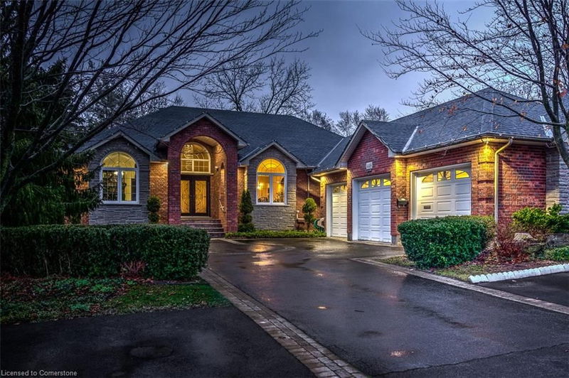 448 Lodor Street, Ancaster, Ontario